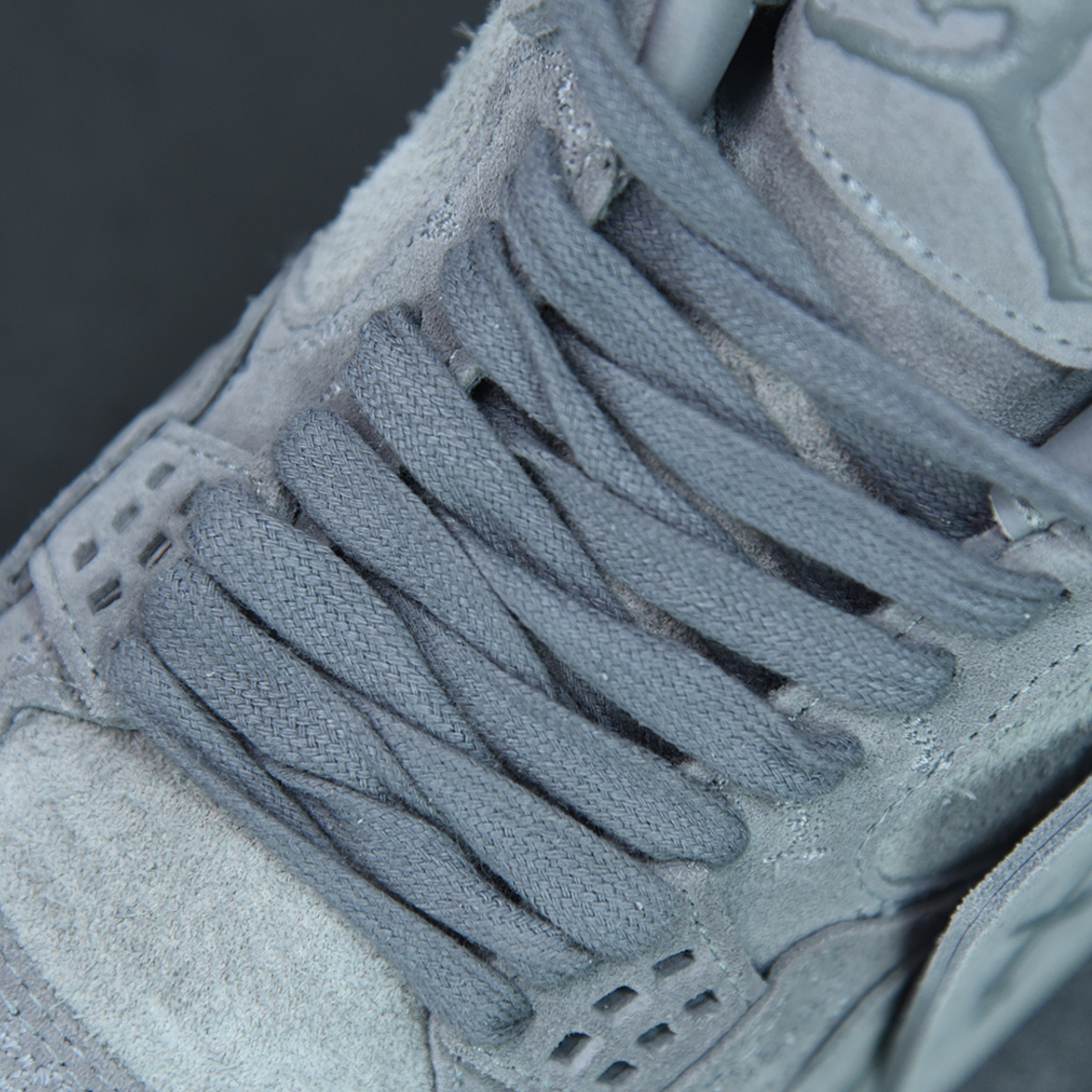 KAWS x Air Jordan 4 Retro "Cool Grey"