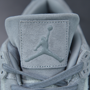 KAWS x Air Jordan 4 Retro "Cool Grey"